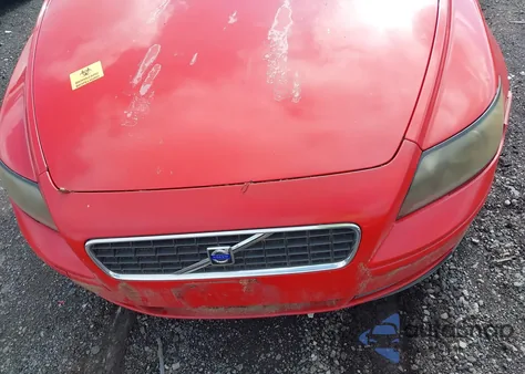 2005 Volvo S40 2.4I from USA, damaged, VIN YV1MS382152091398